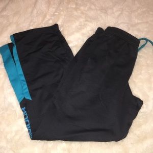 Junior Under Armor sweat pants